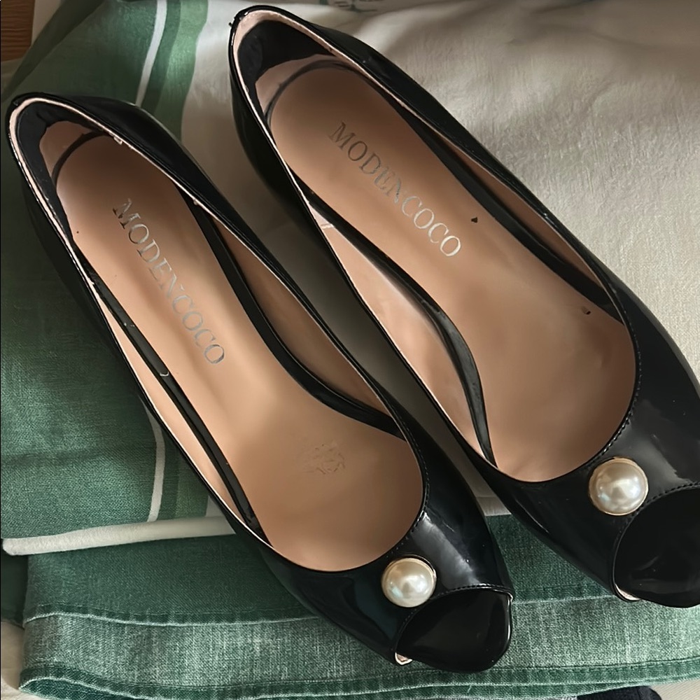 Black Peep-Toe Heels with Pearl Accent